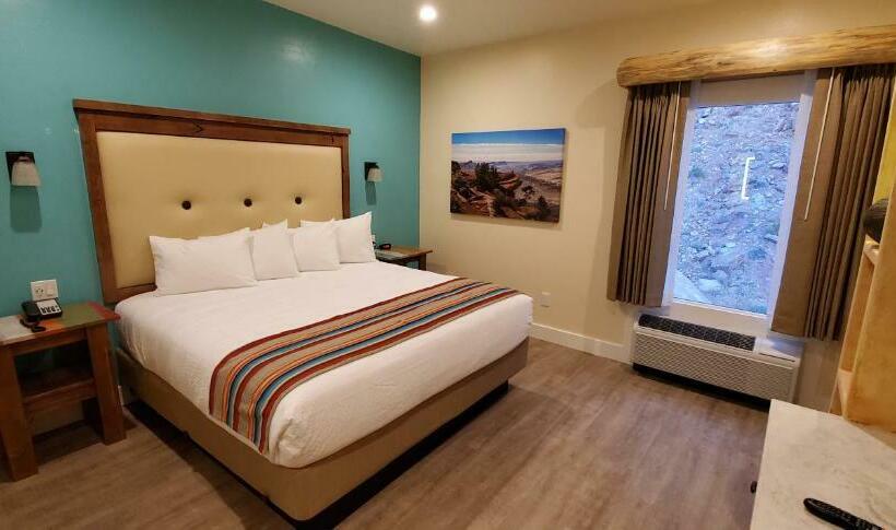 فندق Bluff Dwellings Resort