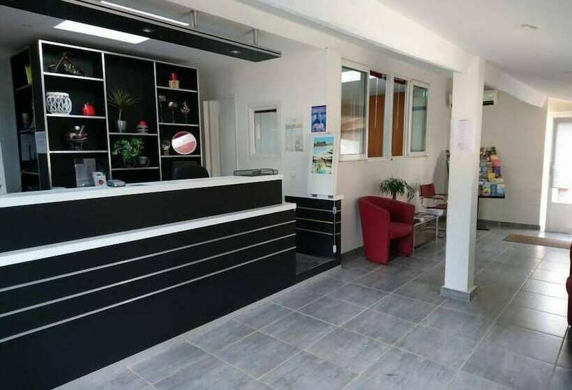 ホテル Camping La Barque