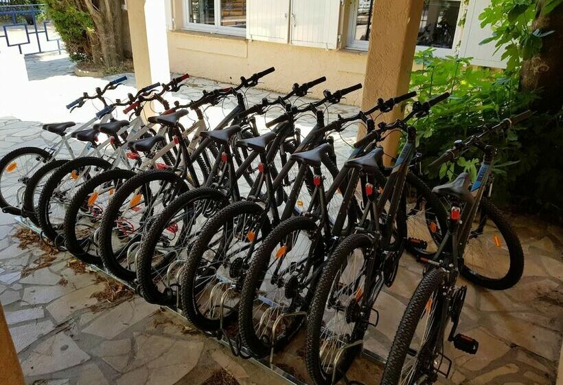 ホテル Camping La Barque