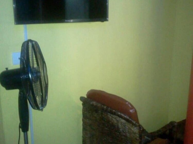 هتل Capricorn Lounge