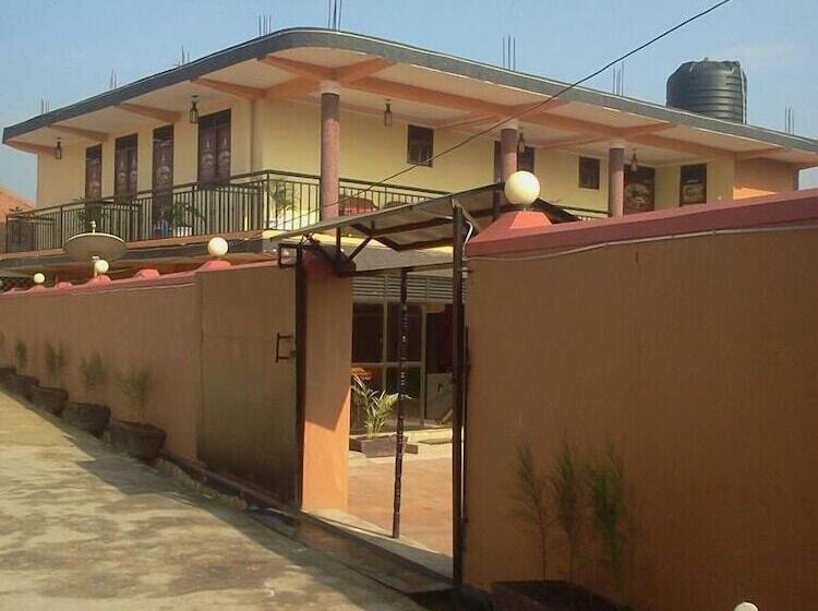 هتل Capricorn Lounge