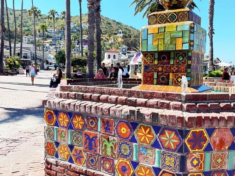 فندق Catalina Courtyard Suites