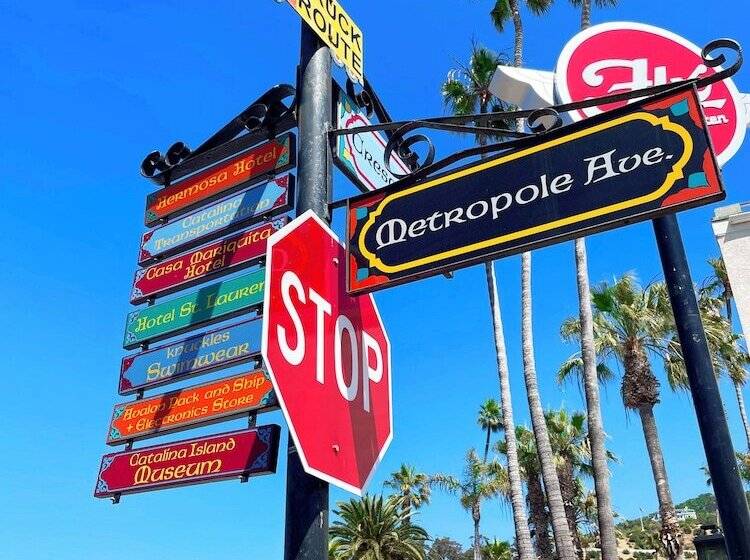 فندق Catalina Courtyard Suites