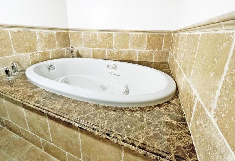 فندق Catalina Courtyard Suites