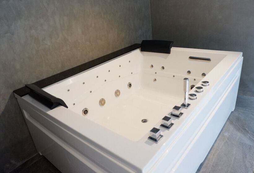 בית מלון כפרי Chill D Resort Buriram