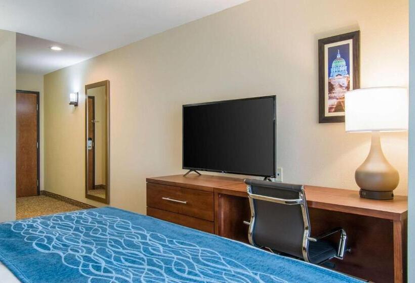 ホテル Comfort Inn & Suites Harrisburg  Hershey West