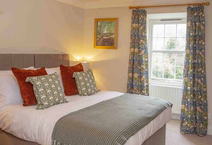 فندق Cross Keys Inn Ettrickbridge