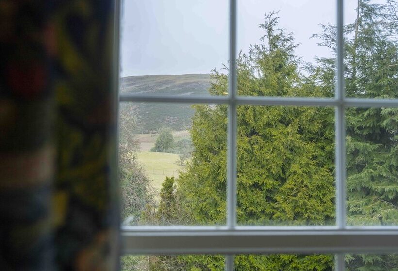 فندق Cross Keys Inn Ettrickbridge