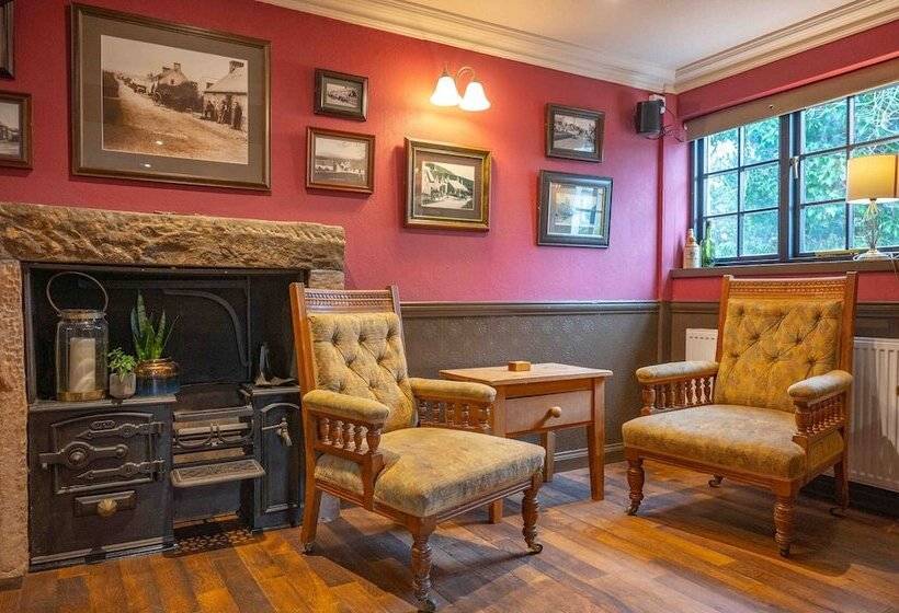 فندق Cross Keys Inn Ettrickbridge