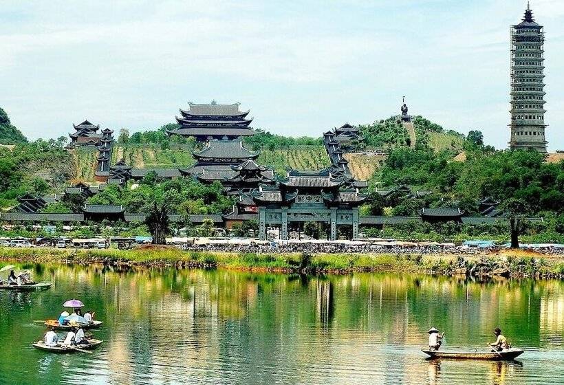 هتل Lumigarden Tam Coc Resort