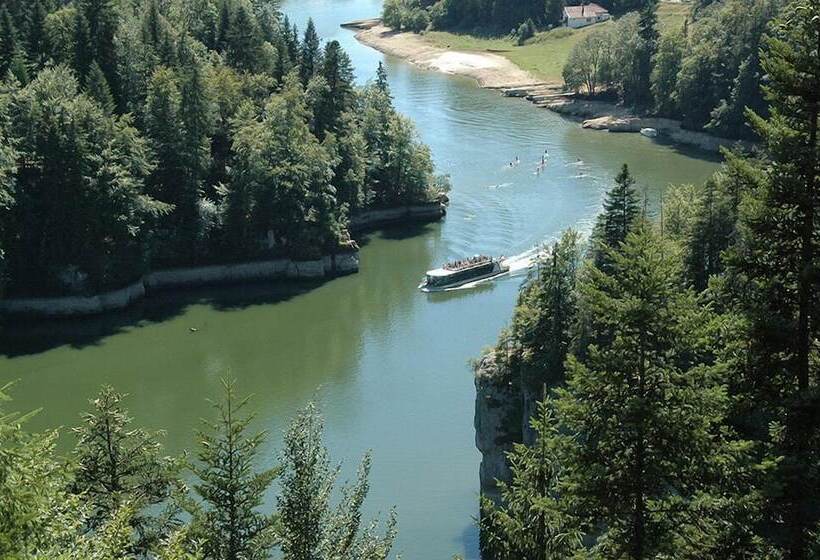 فندق Fleur De Lis