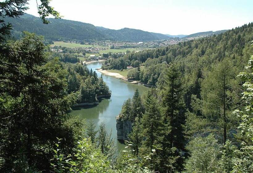 فندق Fleur De Lis