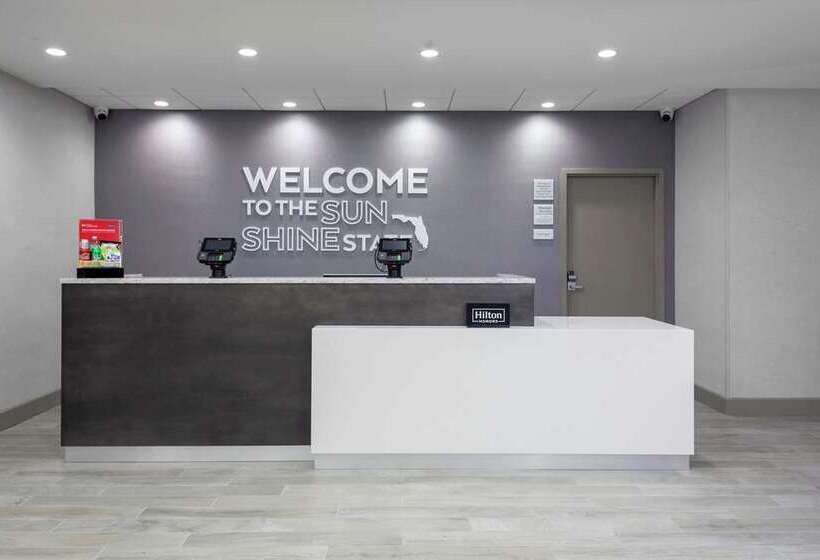 ホテル Hampton Inn Dunedin