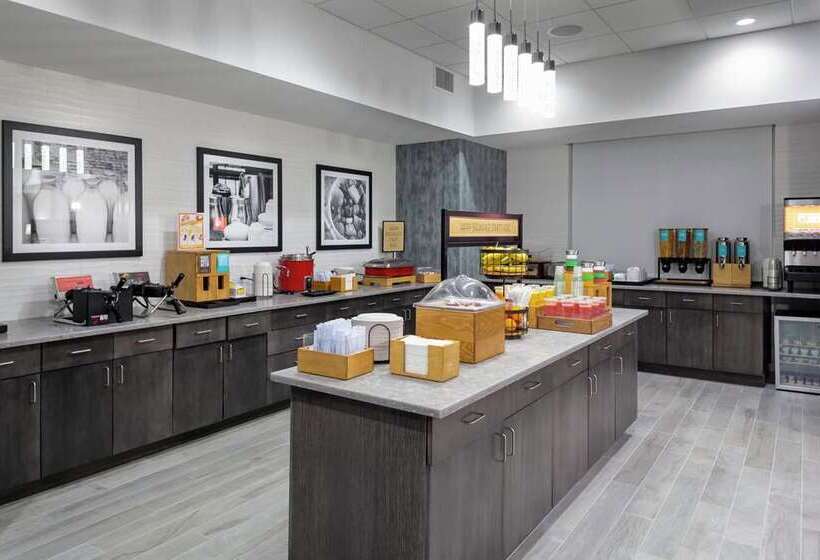 ホテル Hampton Inn Dunedin