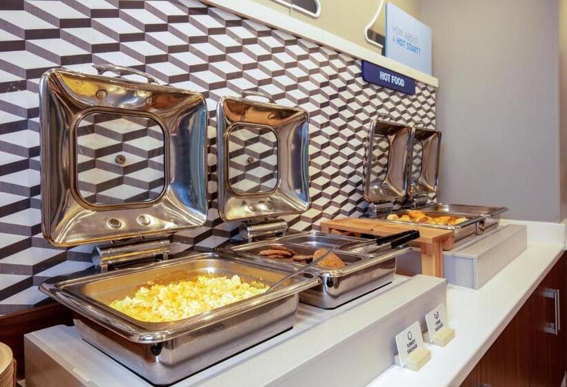 호텔 Holiday Inn Express & Suites Beloit, An Ihg