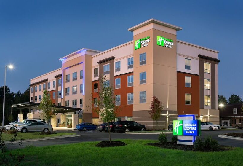 בית מלון כפרי Holiday Inn Express & Suites   Fayetteville South, An Ihg