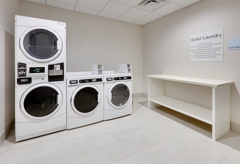 Отель Holiday Inn Express & Suites   Plano   The Colony, An Ihg