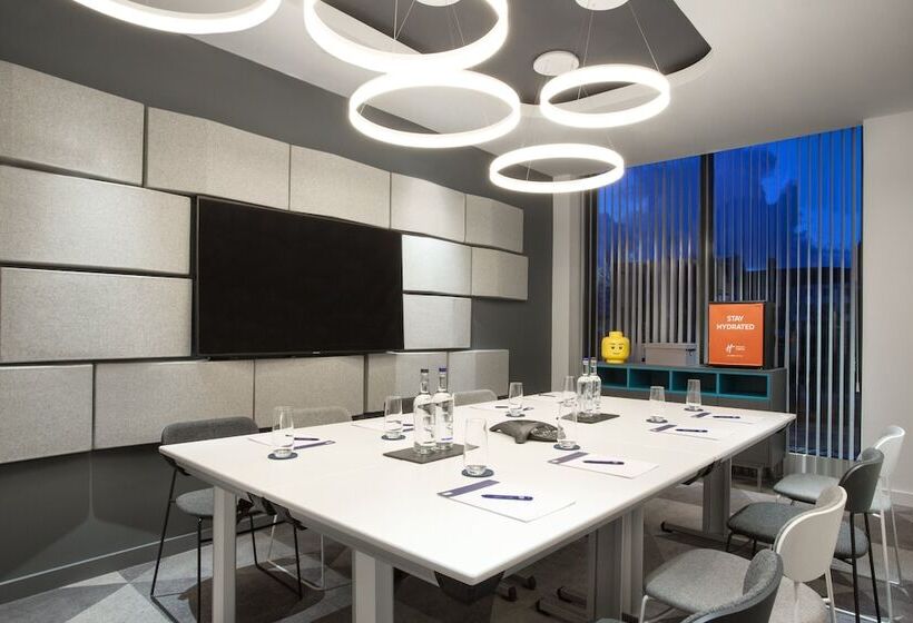 酒店 Holiday Inn Express   Barrow In Furness & South Lakes, An Ihg