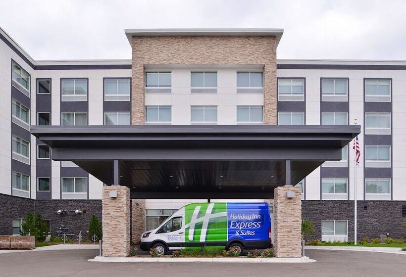 Отель Holiday Inn Express & Suites Mall Of America Msp Airport, An Ihg