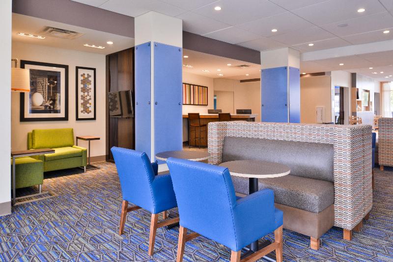 هتل Holiday Inn Express & Suites   Mall Of America   Msp Airport, An Ihg