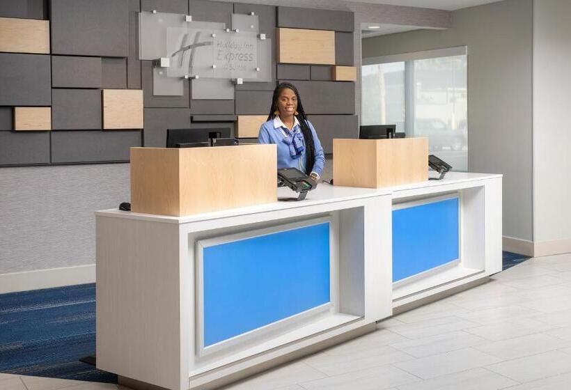 فندق Holiday Inn Express & Suites Kingsland I 95 Naval Base Area, An Ihg