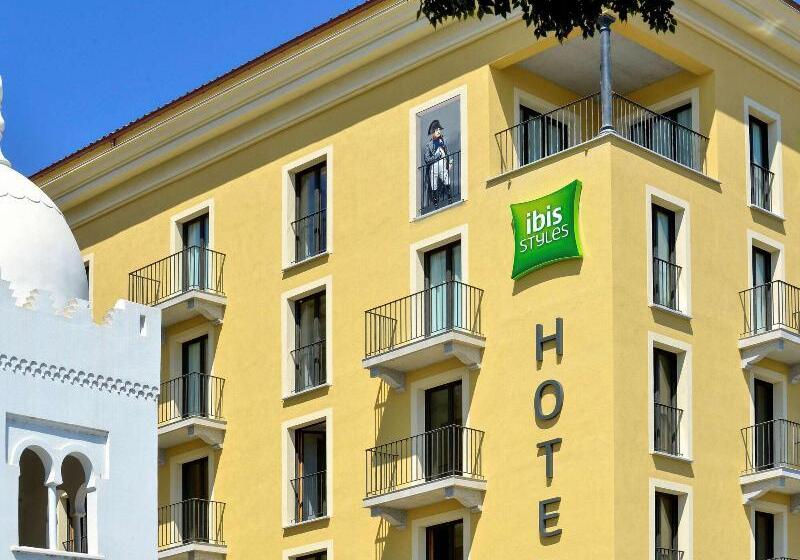 Отель Ibis Styles Ajaccio Napoleon