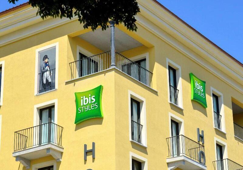 Отель Ibis Styles Ajaccio Napoleon