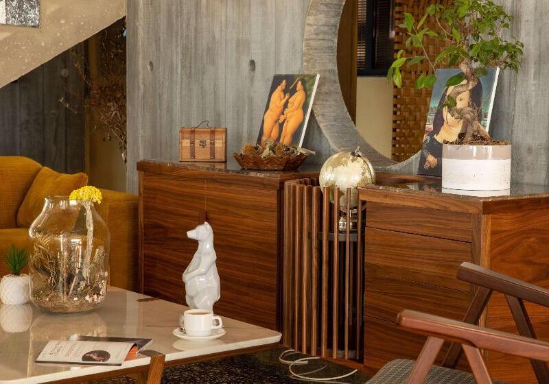 Отель Ibis Styles Ajaccio Napoleon