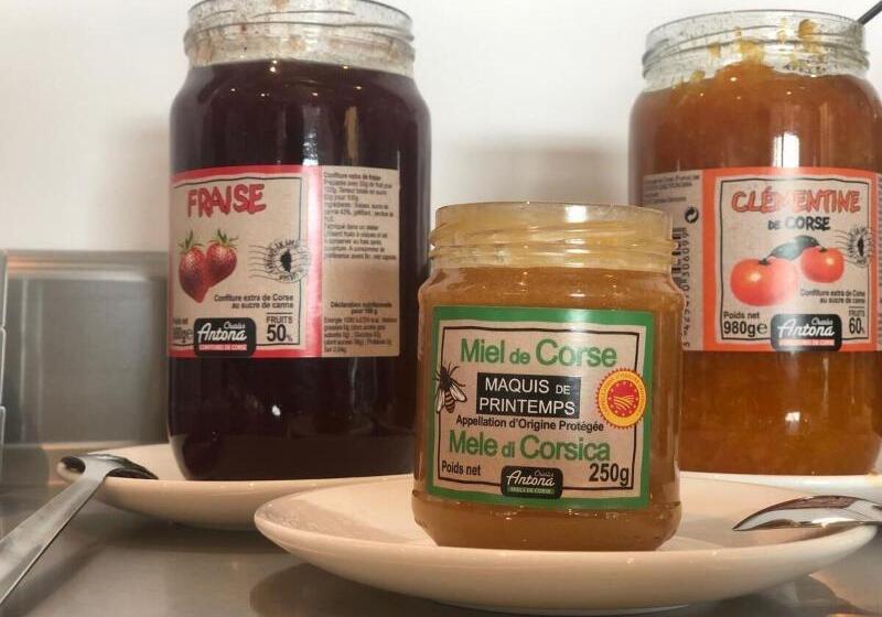 Отель Ibis Styles Ajaccio Napoleon