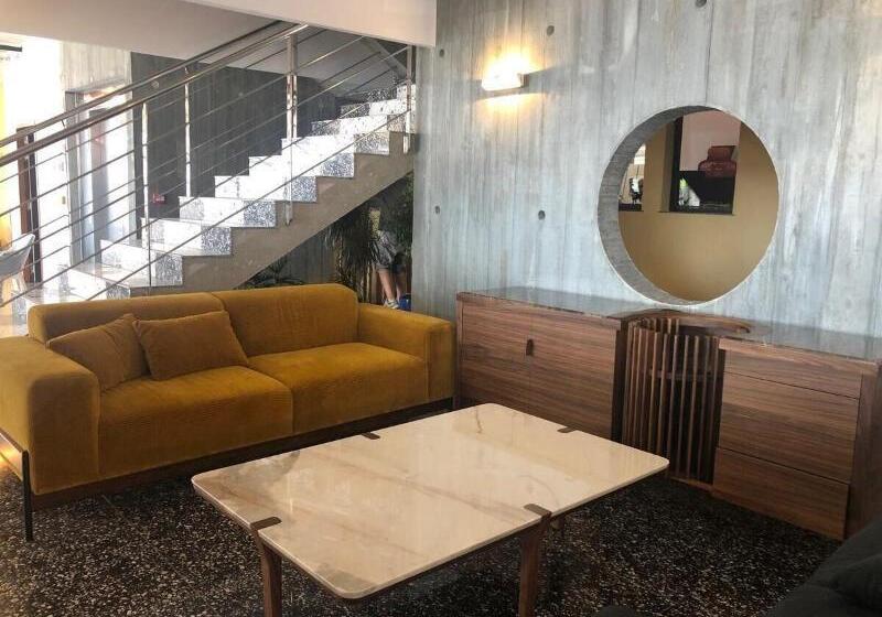 Отель Ibis Styles Ajaccio Napoleon