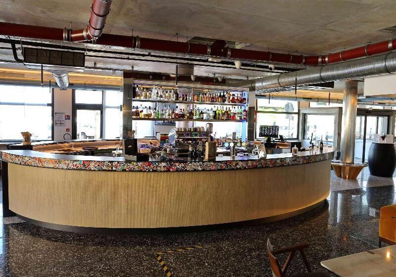 Отель Ibis Styles Ajaccio Napoleon