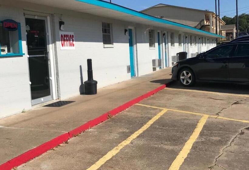 فندق Lakeside Inn