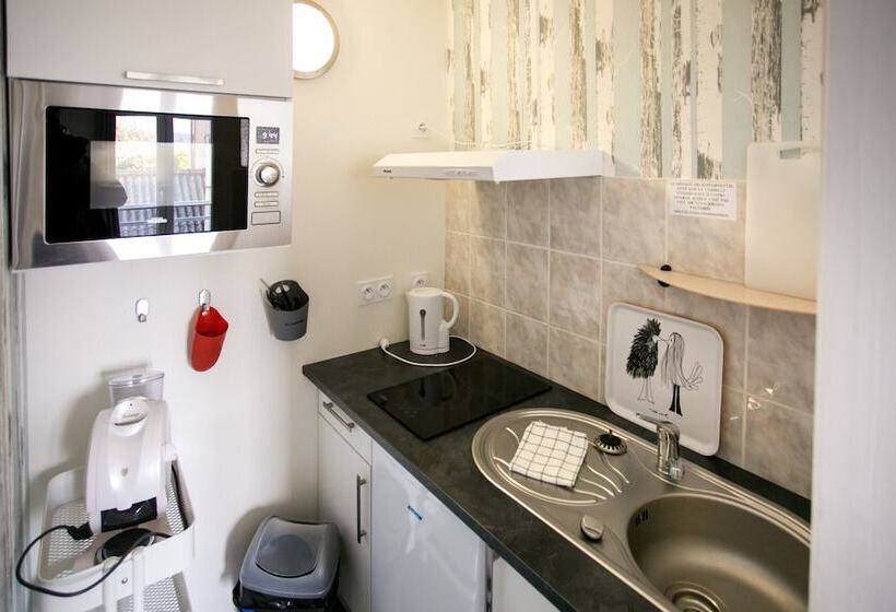 فندق Le Cotentin Appart Hôtels & Restaurant Le Cot