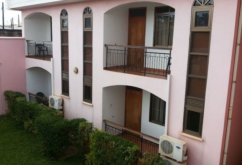 هتل Lillian Towers