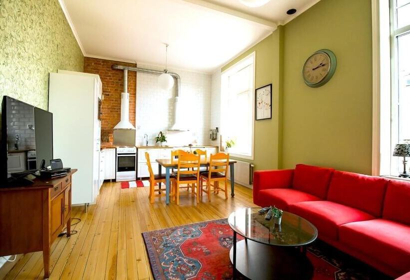 酒店 Lysekil City Rooms And Apartments