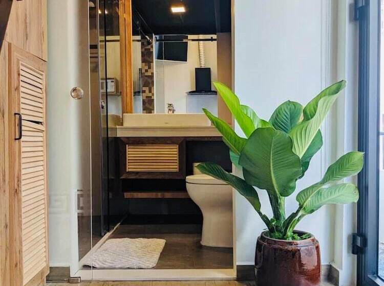 هتل Magnolia's Can Tho