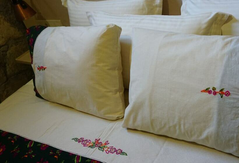 בית מלון כפרי Manej Urla