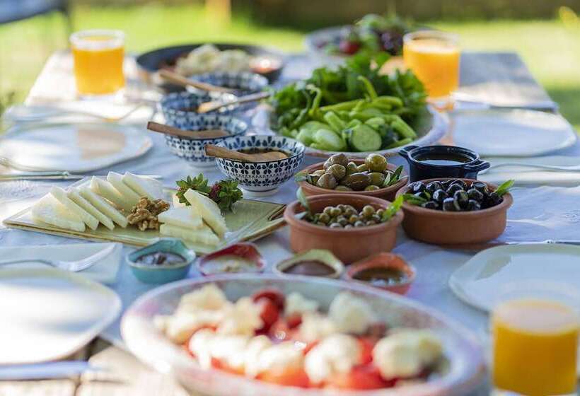 בית מלון כפרי Manej Urla