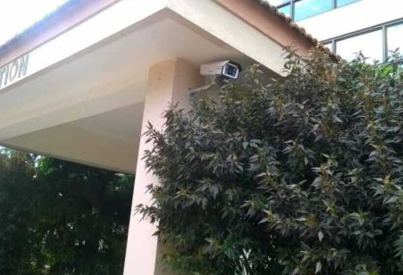 هتل Margarita Palace