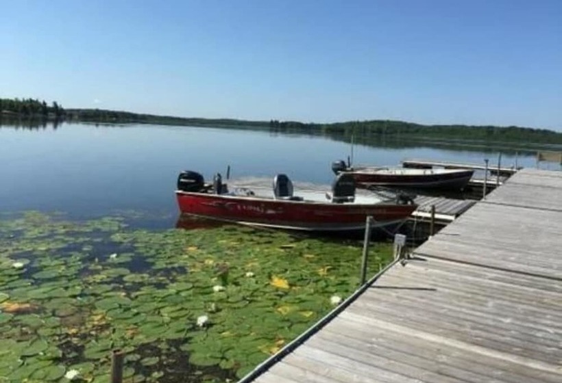 فندق Oveson Pelican Lake Resort And Inn