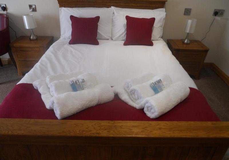 호텔 Riverside Caravan & Camping Park