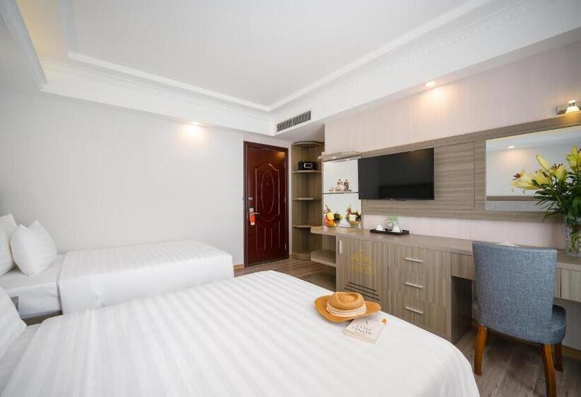 Royal Beach Hotel By Thg