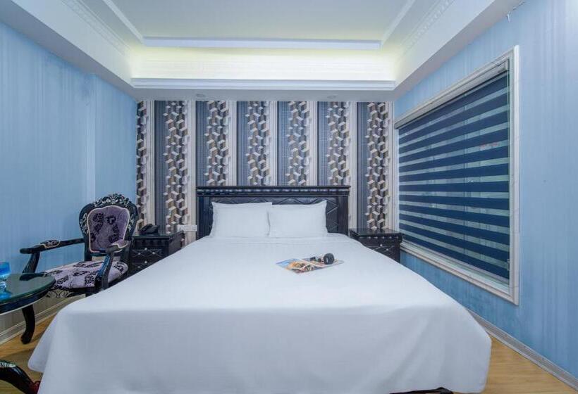 Royal Beach Hotel By Thg