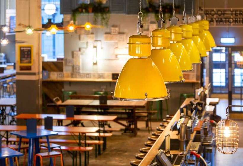 호텔 The Market House