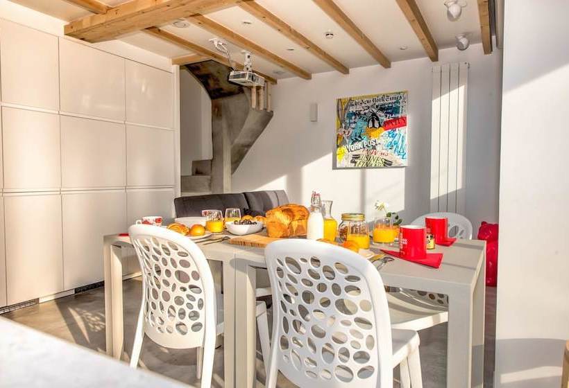 Отель The Tiny House