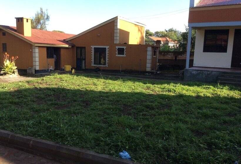 هتل Tita Tourist Resort