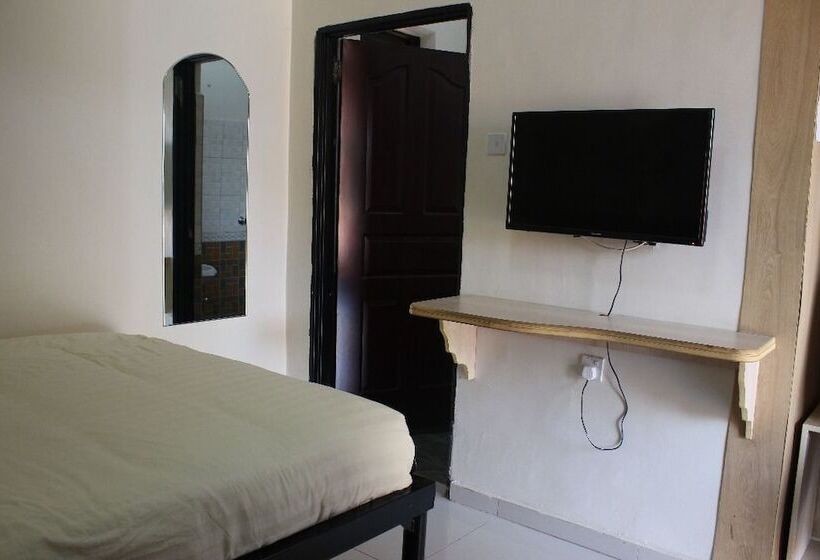 هتل Tita Tourist Resort