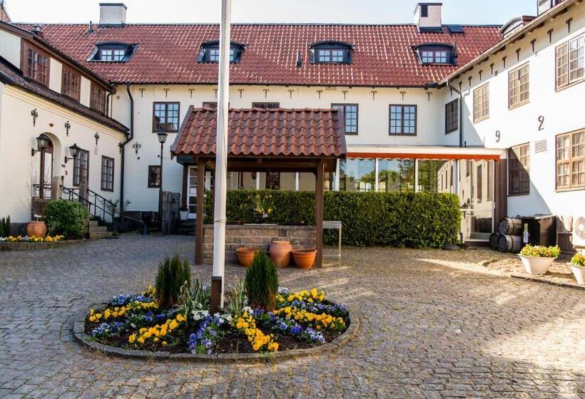 호텔 Vardshuset Hwitan