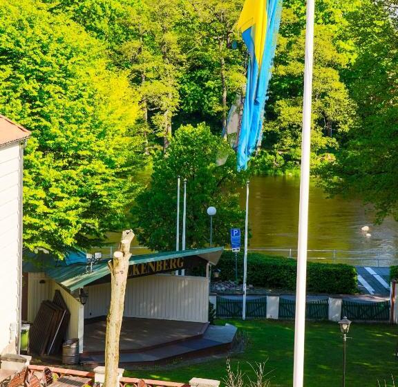 호텔 Vardshuset Hwitan