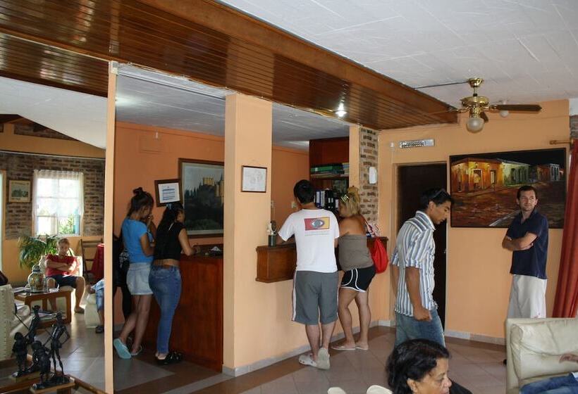 酒店 Village Termas Del Dayman